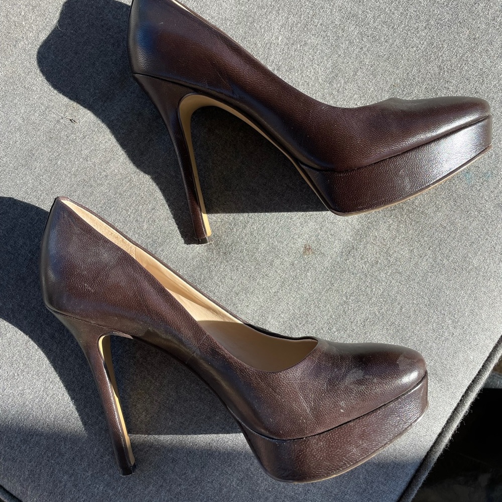 Pumps - Picture 3 of 4
